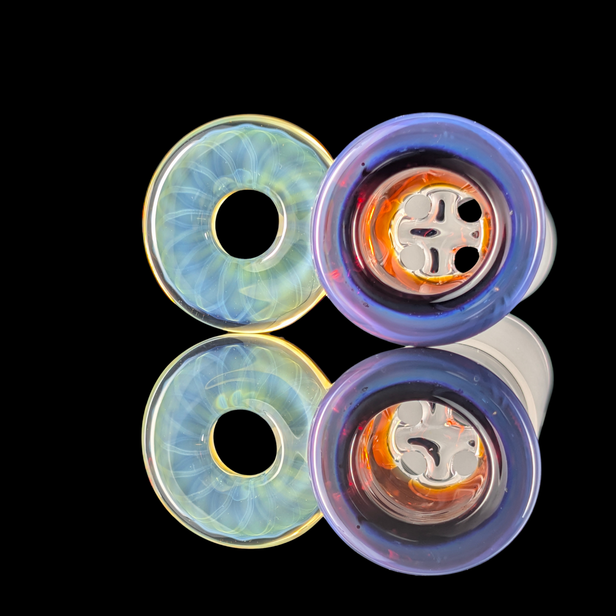 Single Colour 4 Hole Slide w/ Fumicello Donut 18mm by Empirical Glass