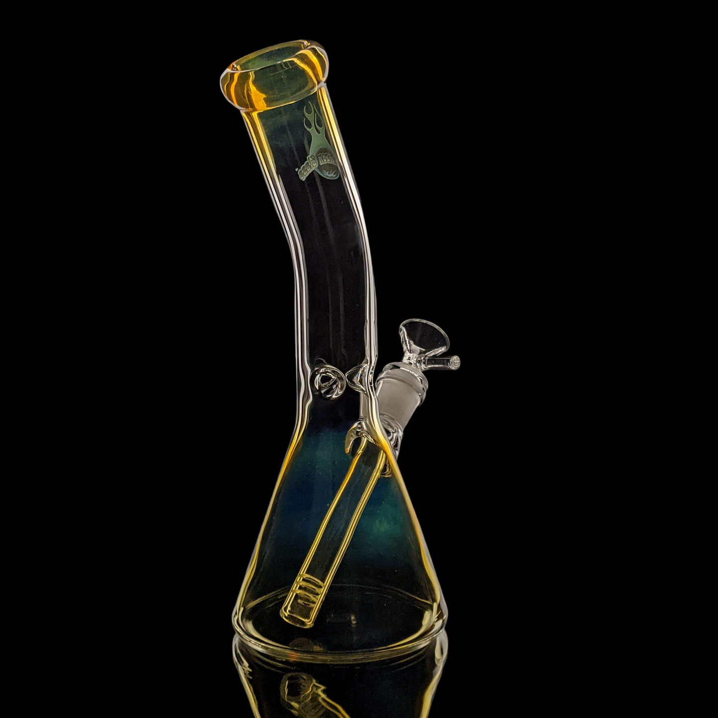 Cambio Series Bent Neck 23cm Color Change Beaker by Chameleon Glass