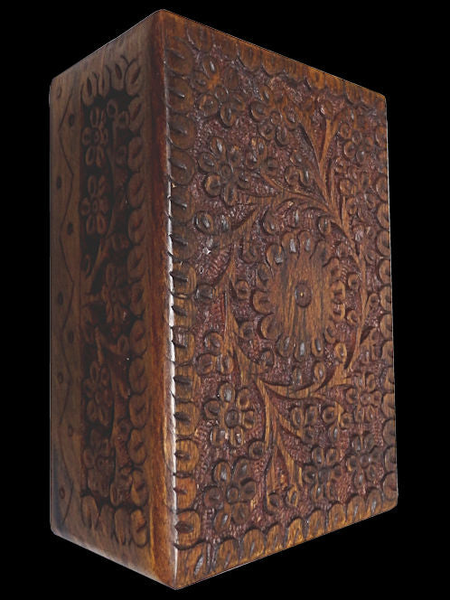 Sheesham Indian Rosewood Carved Box 10.1 cm x 15.2cm